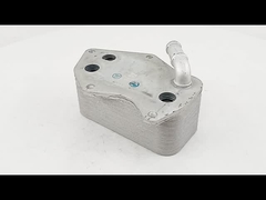 Radiador de refrigeración de aceite de motor de automóviles de primera calidad 07K117021C Número de referencia 23843